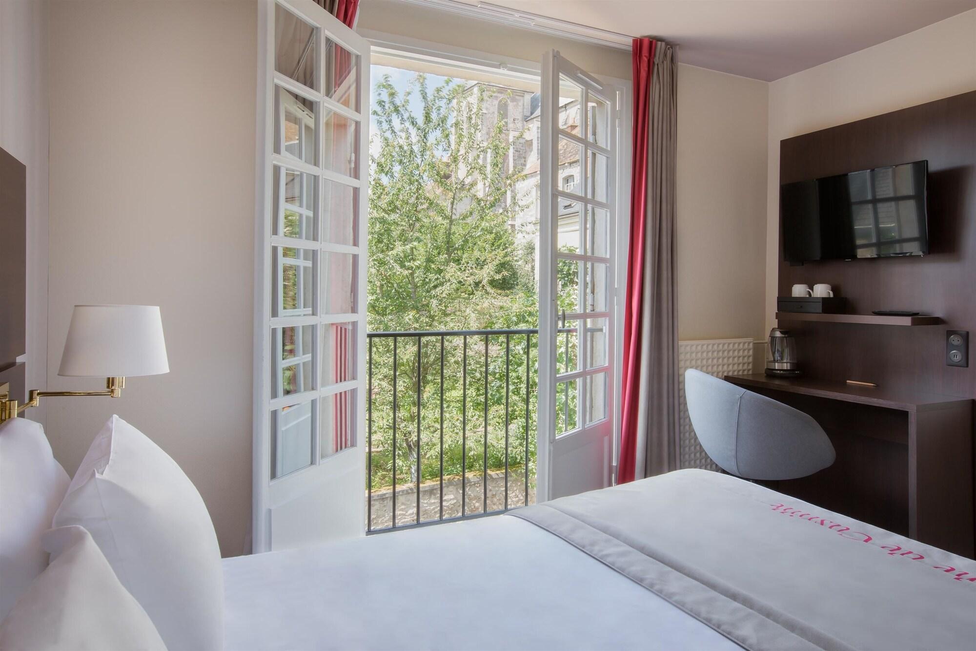 Best Western Blanche de Castille Dourdan Exterior foto
