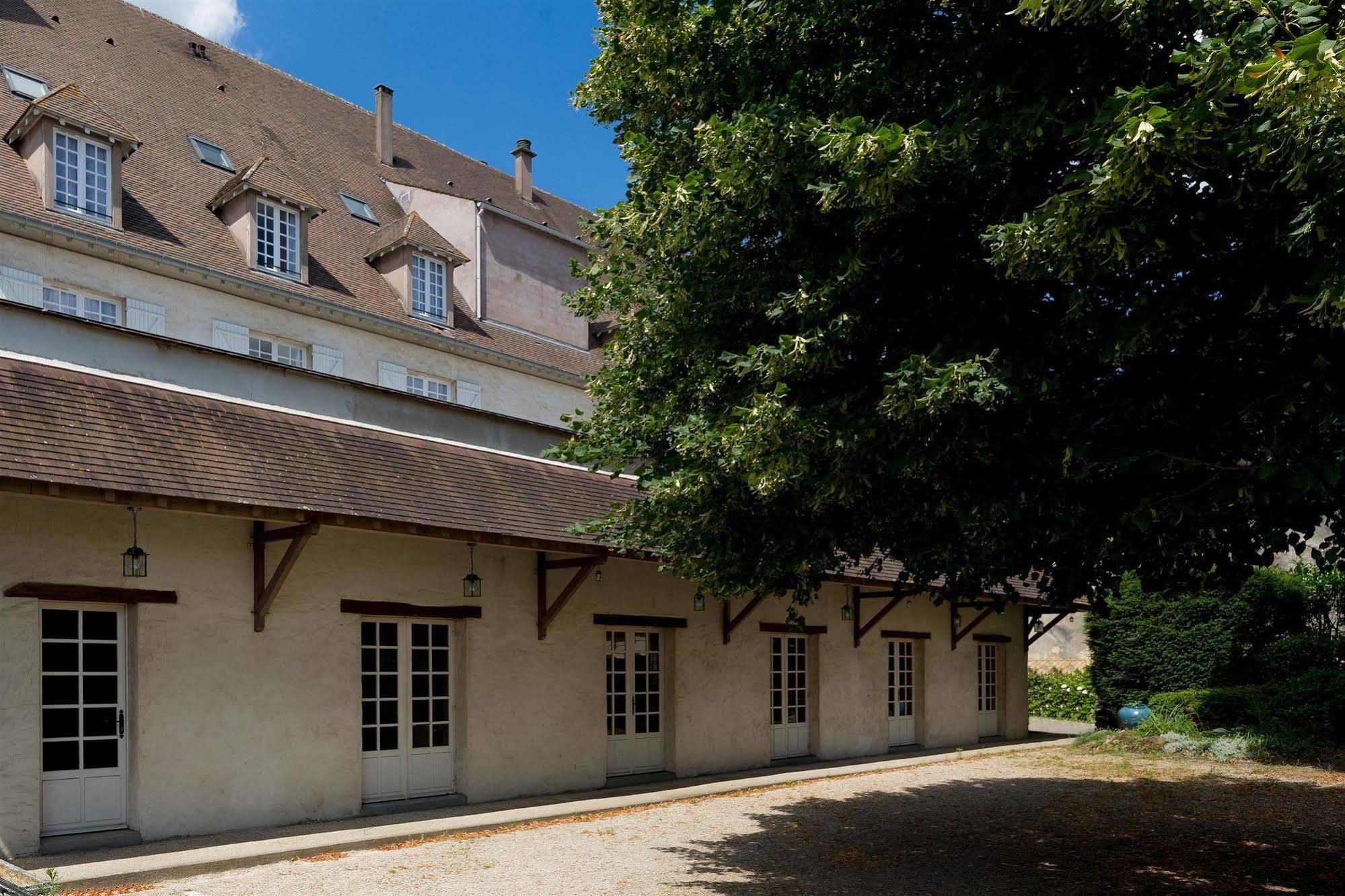 Best Western Blanche de Castille Dourdan Exterior foto