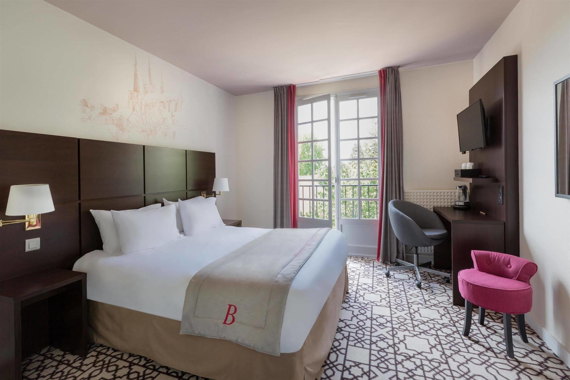 Best Western Blanche de Castille Dourdan Exterior foto